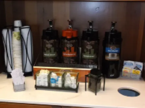 Super 8 by Wyndham Salina/Scenic Hills Area Hotels in Salina