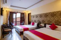 Golden River Hotel - Balkoner