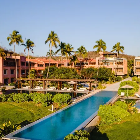 El Careyes Club & Residences