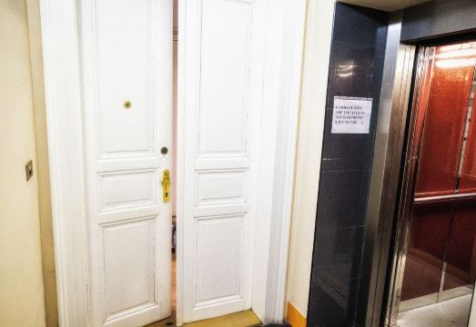 3. 아파트먼트 바이..