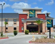 Quality Inn & Suites Kenedy - Karnes City Hotel di Kenedy