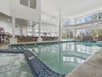Cherry Tree Inn & Suites - Pool