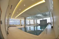 Bayat Hotel - Pools