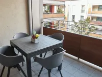 Experience Design Bed&Show Hotels near I Navigli