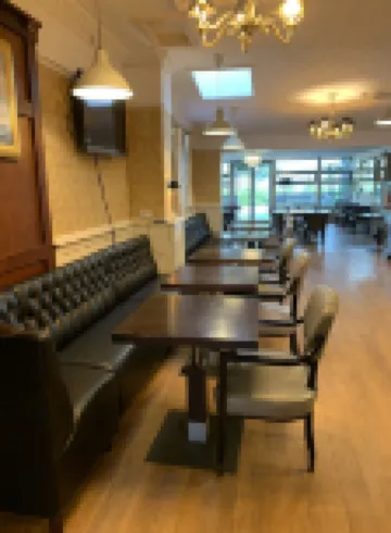 Beech Mount Hotel - Free Parking - parking