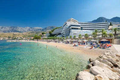 Medora Auri Family Beach Resort Hotels near plaža Duba