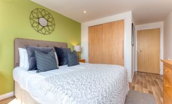 Secc Hydro Executive 7 Apartment