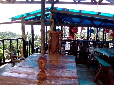 Windy Willow's Отели рядом с достопримечательностью «Bulubadiangan Island»