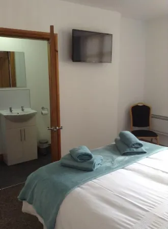 The Bear on the Square Отели рядом с достопримечательностью «Harbour Lights Campsite & Holiday Park»