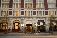 Hotel Teatro Hotels near Colorado State Capitol