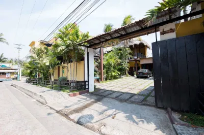 帕帕亞郊外小屋酒店 酒店