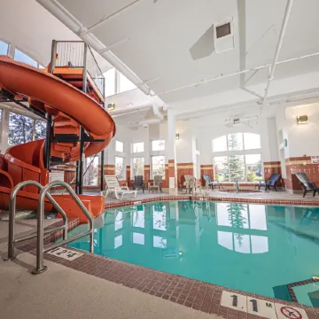 Service Plus Inns and Suites Calgary