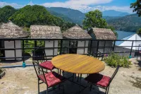 Hotel Seven Lake Paradise