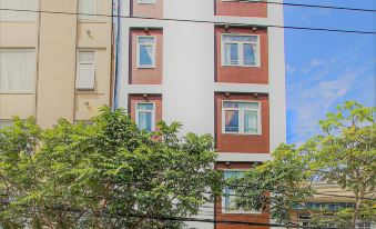 Cong Thuong Hotel