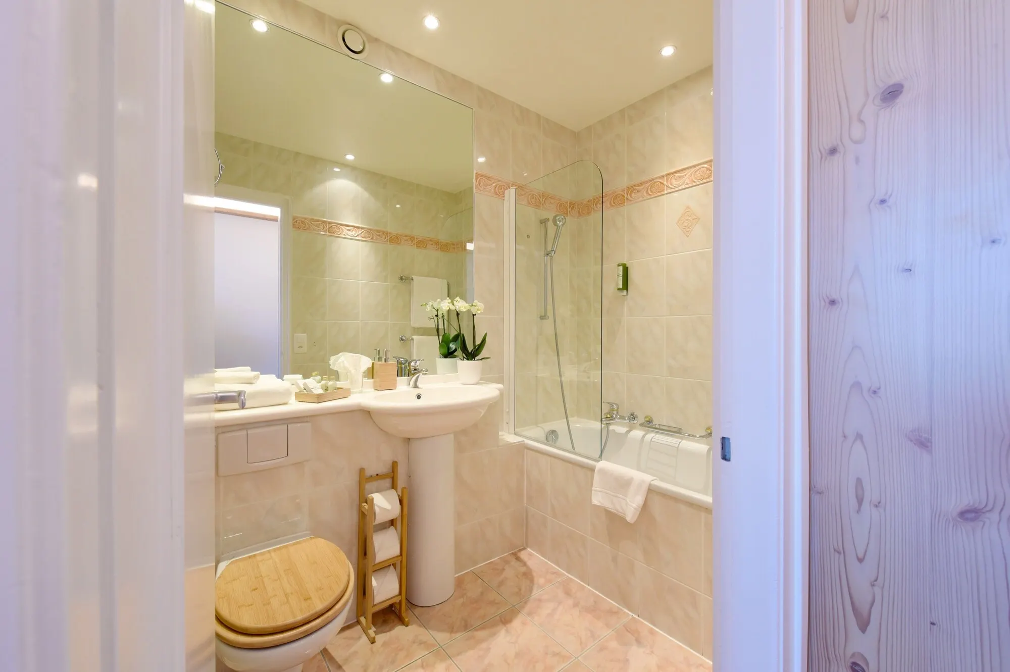 Golf Hotel René Capt Kamar Photos