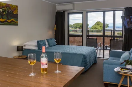 Le Chalet Suisse Motel Taupo