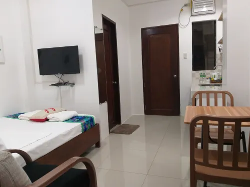 Lighthouse Apartment and Guest Inn - Pensions