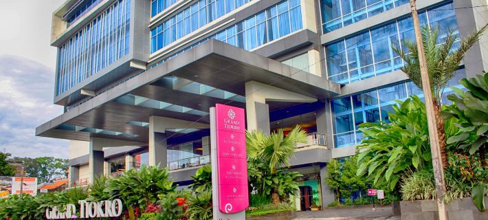 Grand Tjokro Premiere Bandung Hotels in Bandung City