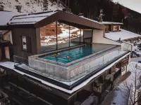 Hotel Continental Dolomites - Pools