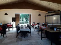 Cabanes Trésors de Campagne,Spas Privatifs Hotels in Bram
