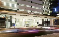 Novotel Dubai Al Barsha Hotel berhampiran Cedar Tree