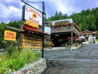 Crescent Motel Hotels in 
