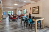 Econo Lodge Inn & Suites Hotels in Neshoba County