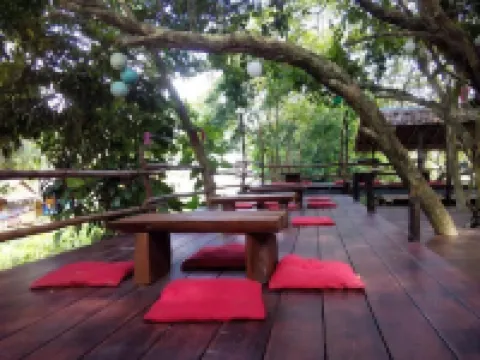 Chill Chill Long Beach Hostel