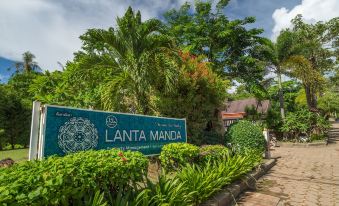 Lanta Manda Resort