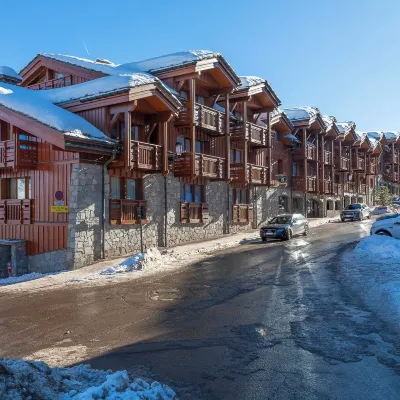 Résidence les Chalets du Forum - Courchevel 1850 Hotels near Courchevel 1550