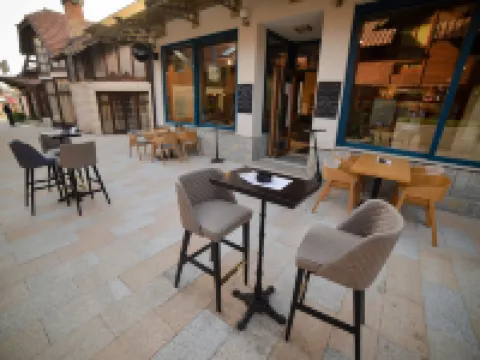 中央旅館 茲拉蒂博爾酒店
