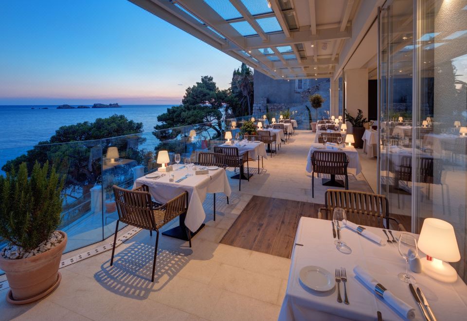 3. 부티크 호텔 모..