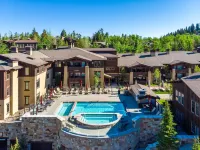 The Chateaux Deer Valley - Pool