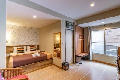 The Palm Hotel Hotels near Chinatown Salaya