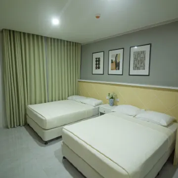 Twin Hearts Residences 1 Hotels near LORD OF THE NATIONS CHURCH - Cagay Roxas City
