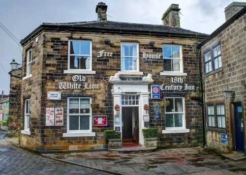 The Old White Lion Hotel