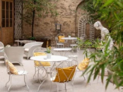 Les Remparts Hôtels et Demeures Historiques Hotels in Beaune