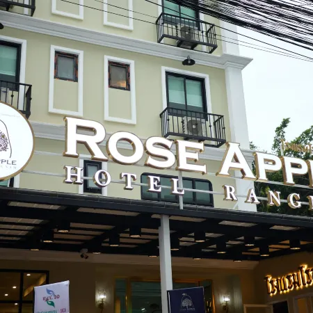 Rose Apple Hotel Отели рядом с достопримечательностью «Станция надземного метро Victory Monument»