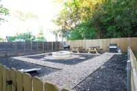 Prime Soco Chic 2BR King Suite w Pool Parking - Apartments