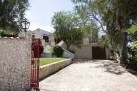 Villa Gina - parking