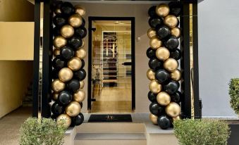 Petite Maison Hermes Center