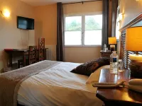 Logis Auberge de Carolles Hotels in Saint-Jean-le-Thomas