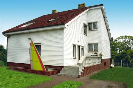 Comfortable House by the Lake, Insko