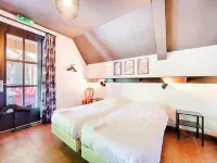 Atmospheric Country House in Asten on a Golf Course Hotel di 