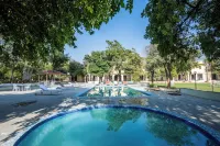 jüSTa Alwar Bagh Resort, Sariska - piscina