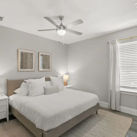 Canopy Cove Stunning 2BR Apt Heart of Downtown