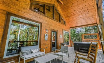 Honeysuckle Hill 2 Bedroom Cabin by RedAwning