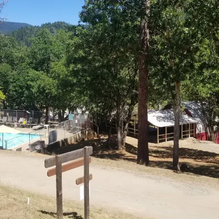 Lakeview Terrace Resort