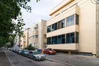 Raphael City Nest