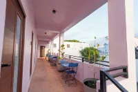 Room 15: Skyline Sips and Santurce Charm - 스파